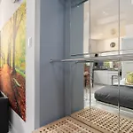 Underground Level Close To The Market Square In By Renters 公寓