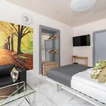 公寓 Underground Level Close To The Market Square In By Renters *