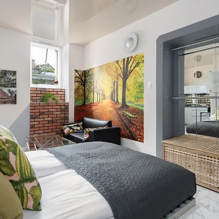 Appartamento Underground Level Close To The Market Square In By Renters Poznań