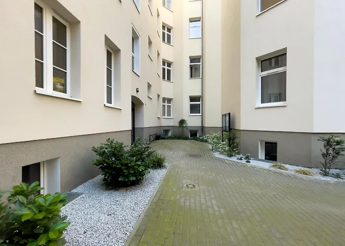 Apartment Underground Level Close To The Market Square In By Renters