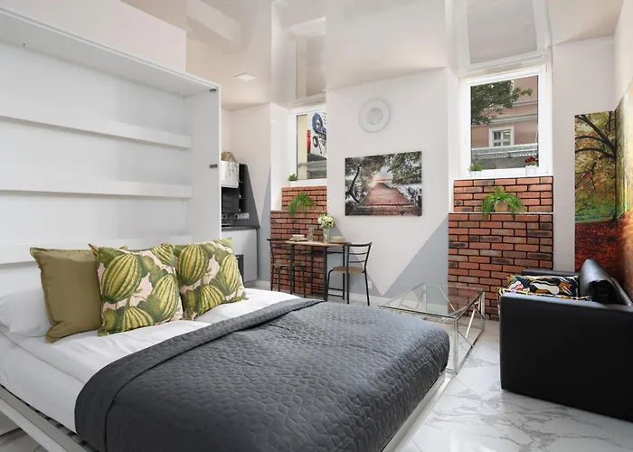 Underground Level Close To The Market Square In By Renters *